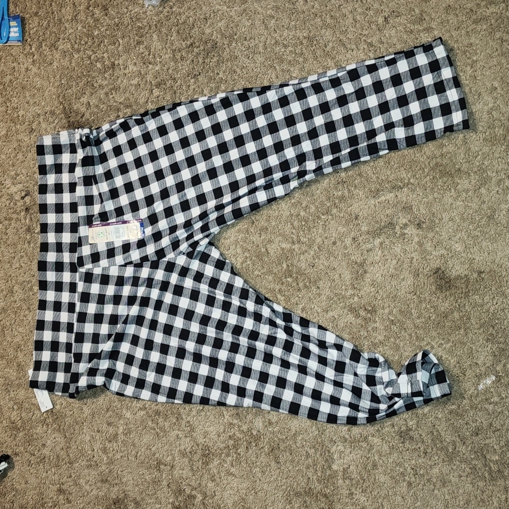 NWT High Rise checker printed leggings Capri